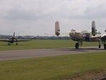 russell_s_raiders_taxi_past_hurricane_iv__kz321__695.jpg