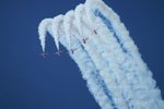 red_arrows_going_over_the_top_194.jpg