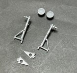 101_Undercarriage _E7211.jpg