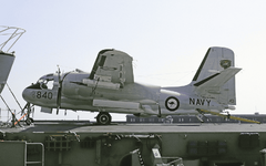 Grumman S-2E Tracker 816 Sqn HMAS Melbourne (R21) 1977 AIRH.png