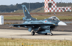 Mitsubishi F-2A '13-8520' 6 Hikotai 2012 JETPHO.png