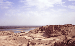 View of Dura Europos and the Euphrates WIKI.png