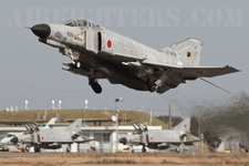 McDonnell Douglas F-4EJ Phantom II '136' 301 Hikotai Nyutabaru 2012 JETPHO.png