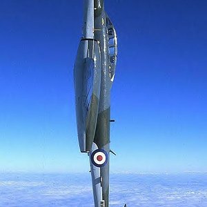 Gloster Meteor - Vertical