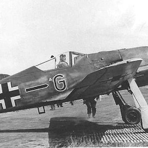 FW 190 A-2  Black G , St. Omer, Spring 1942