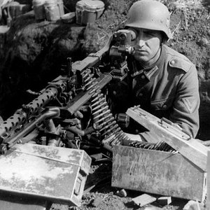 MG34 gunner