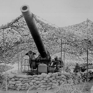 Front view of 240mm howitzer