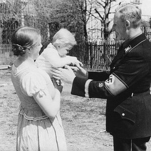 Reinhard & Lina Heydrich with their son Karl