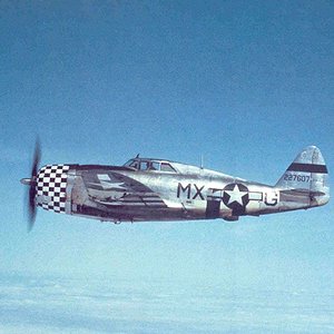 P-47 800x600