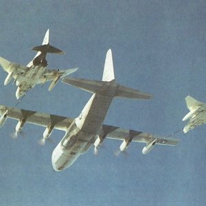 Lockheed_KC-130F_Hercules