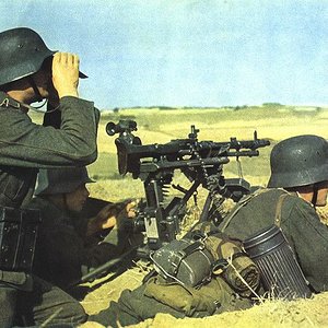 german machine gunners