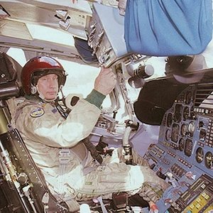 Vladimir_Putin_Cockpit_TU-160_Bomber