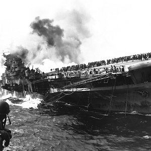 attack_on_carrier_uss_franklin_19_march_1945