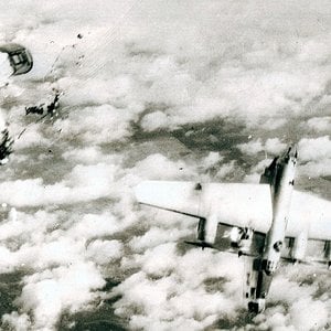 B-24_Liberator_shot_down_by_a_Me_262