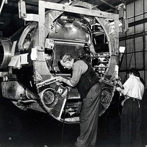 B-29_being_made_6