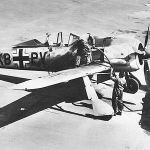 FW 190 refueling.