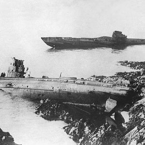 U-Boats_grounded_Falmouth_1921_HD-SN-99-02368