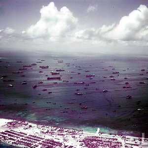 hist_us_20_ww2_pacific_pic_caroline_islands_1945