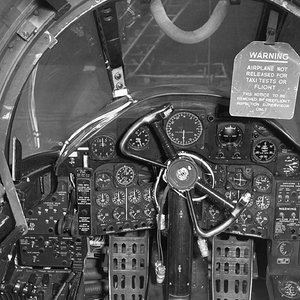 YB-52_Cockpit