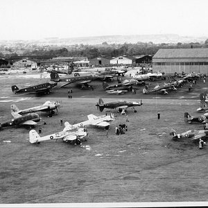 FAST-1946-aircraft-park-1
