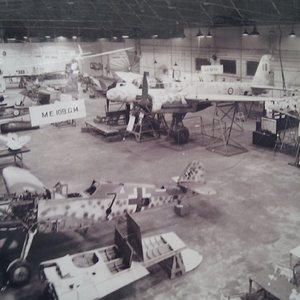 Inside-of-Farnborough-hangar