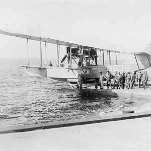 Curtiss H16