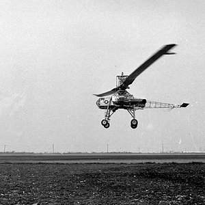 Hughes Aircraft’s Giant Helicopter, XH-17, 1953