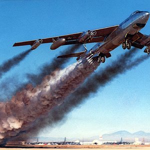 Boeing_B-47B_rocket-assisted_take_off_on_April_15_1954