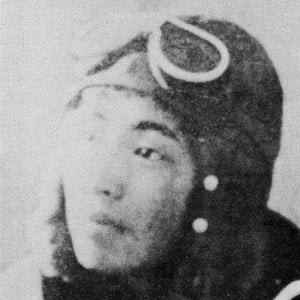 Japanese_Navy_pilot_Lieutenant_Yoshimi_Minami_circa_1937-1944