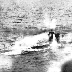 British-submarine-strafed-by-airplane