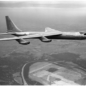 yb-60-on-its-third-flight-this-aircraft-was-an-experimental-bomber-prototyp