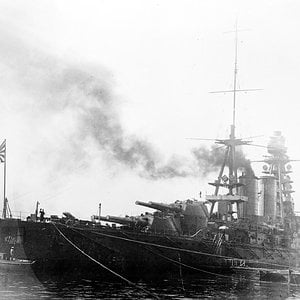 Battleship_Nagato_in_the_early_1920s