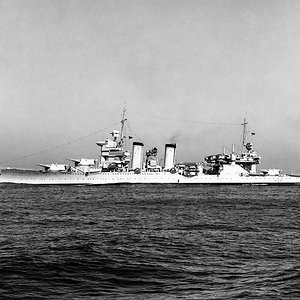 American_heavy_cruiser_USS_Astoria_before_upgrading_in_1941_