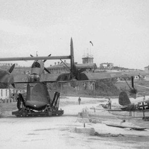 German_seaplanes_BV-138_and_Ar_196_parked_in_Sevastopol