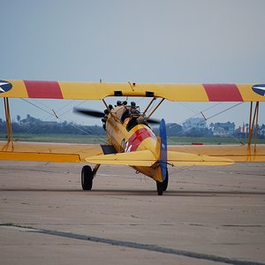 Dick_flying_in_Stearman_29_May_10_