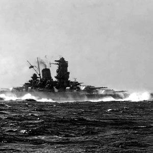 Japanese_battleship_Yamato_