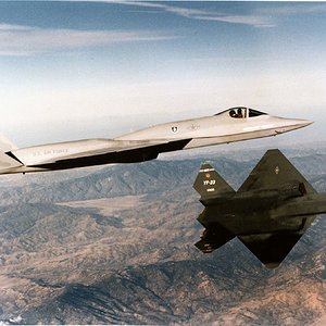 Both_YF-23s_in_flight