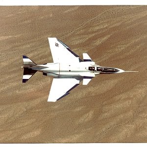 F-4_