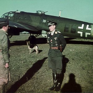 Luftwaffe-pilot-Oberleutnant-Walter-Grasemann-in-front-of-Heinkel-He-111H-9