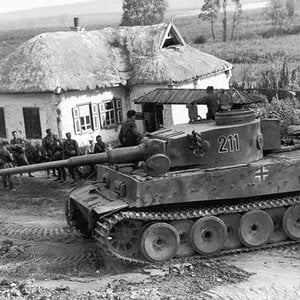 A no.211 Pz.Kpfw.VI Tiger of the Panzerabtailung 503 in Russia