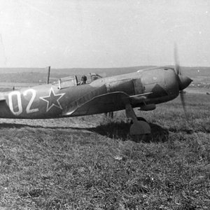 Lavochkin La-5FN "White 02", "Tri Duby" airfield, 1944 (2)