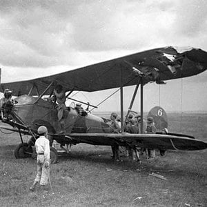 A damaged Polikarpov Po-2, "Yellow 6", 1943  (2)