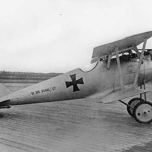 Pfalz D.III no. 1366/17