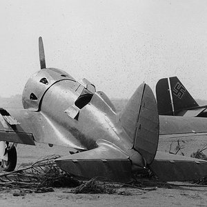 Polikarpov I-16 type 5 captured