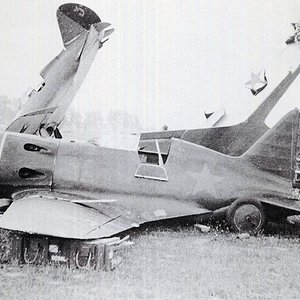 Polikarpov I-16  type 5  damaged and captured at Pruzansk airfield, 1941
