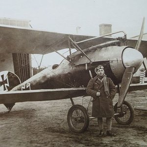 Albatros D.V and the  pilot  Antoni Bartkowiak