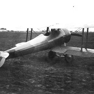 Nieuport 28 no. 6215 (2)