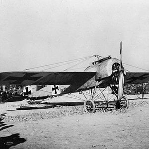 Fokker E.III no. 210/16,  captured (2)