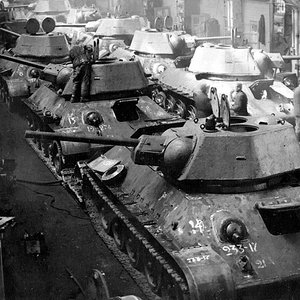 T-34/76  at assembling line, the factory no. 183