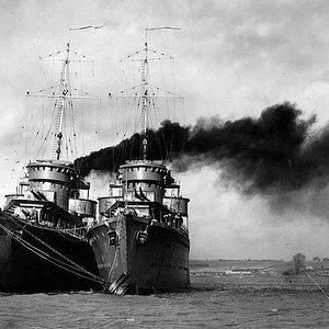 ORP Błyskawica and ORP Grom, Harwich, Great Britain, 1939/1940 (1)